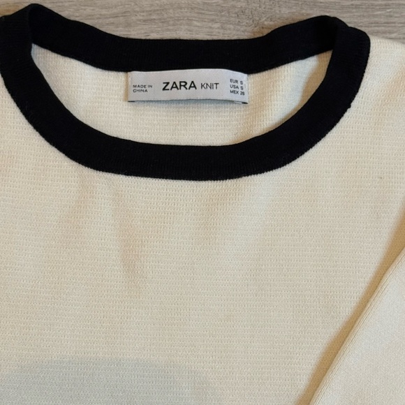 Zara Women's Black and White Crew Neck Sweater - Picture 6 of 6